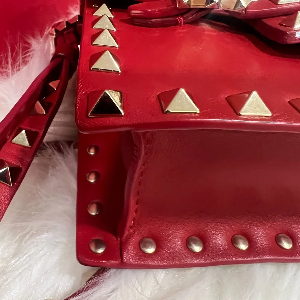 💯 Authentic Valentino Top Handle Rockstud HandBag - Picture 7 of 8